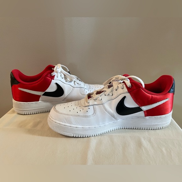 Nike Air Force 1 Low, size 11.5 - Picture 4 of 6